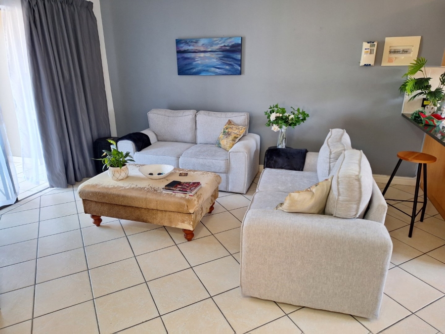 2 Bedroom Property for Sale in Hartenbos Central Western Cape